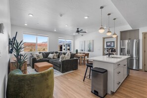 Una televisión de pantalla plana