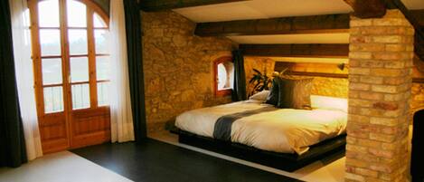 Suite | Cots/infant beds, free WiFi