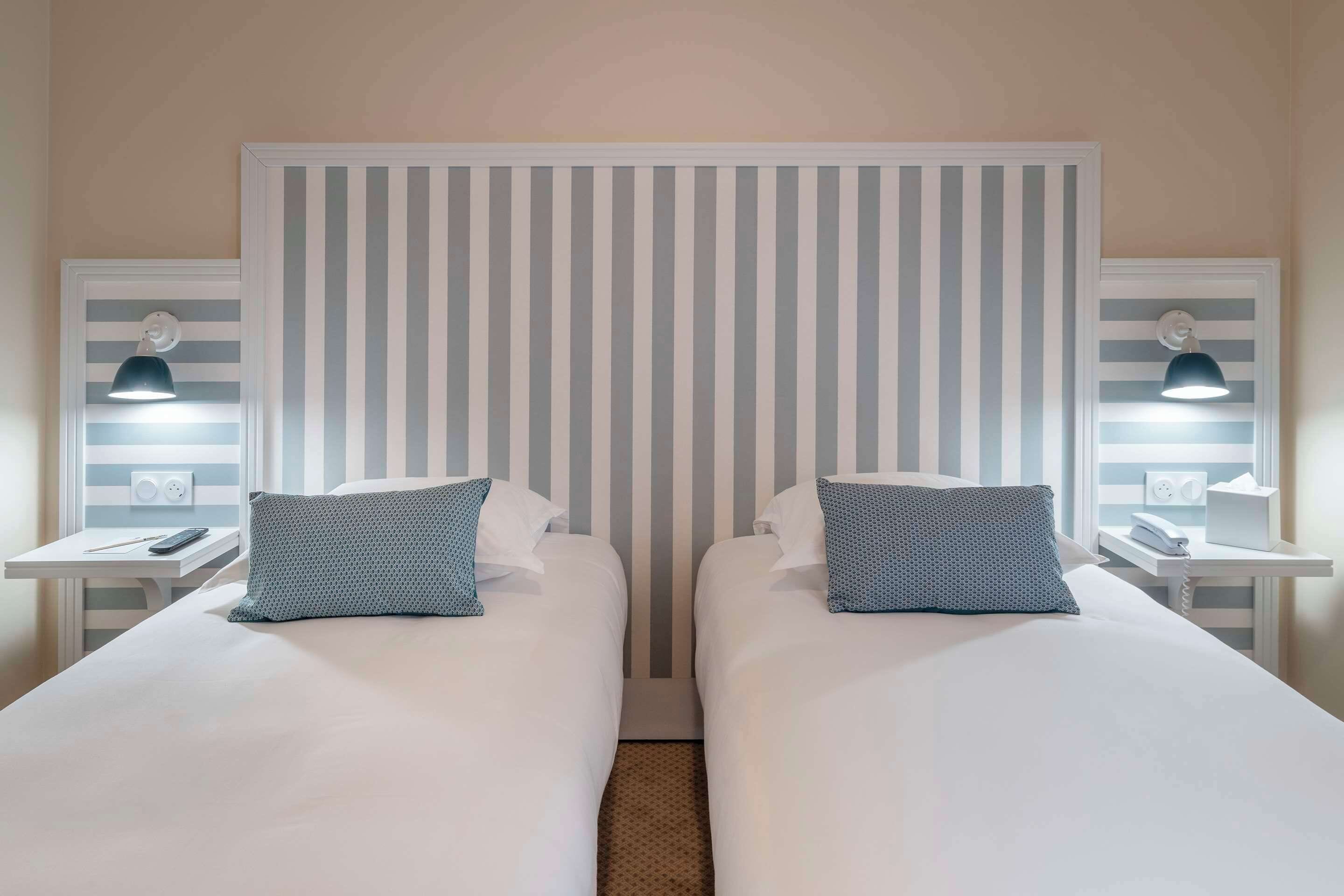 standard room, 2 single beds, non smoking | premium bedding, desk, free cots/infant beds, free wifi