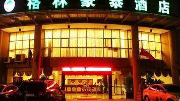 Front of property – evening/night