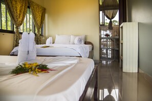 Standard Room (Fan) | Bed sheets