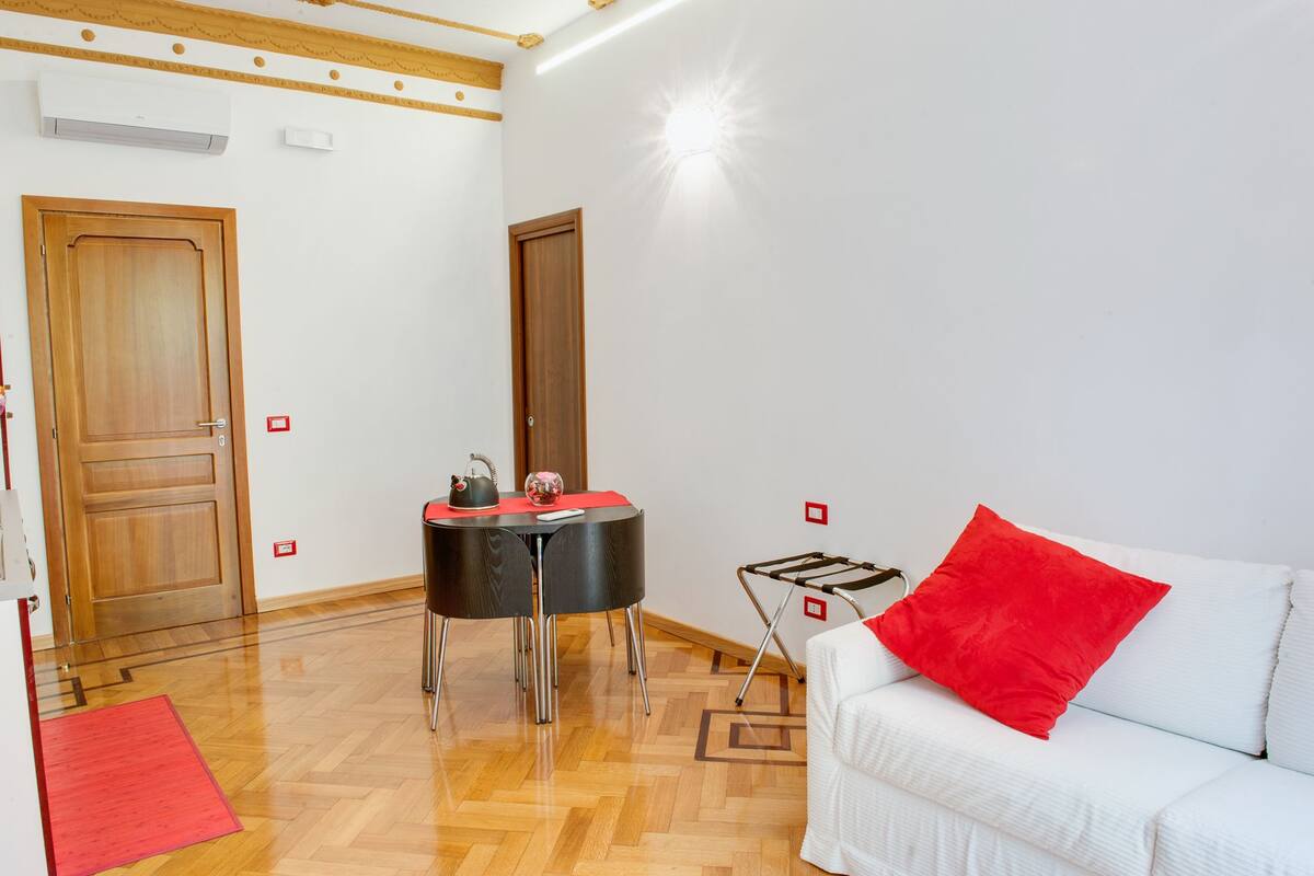 Căn hộ, 1 phòng ngủ, hiên | Minibar, phòng cách âm, nôi (giường cho trẻ sơ sinh) miễn phí 