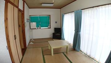 Down duvets, soundproofing, free WiFi, bed sheets