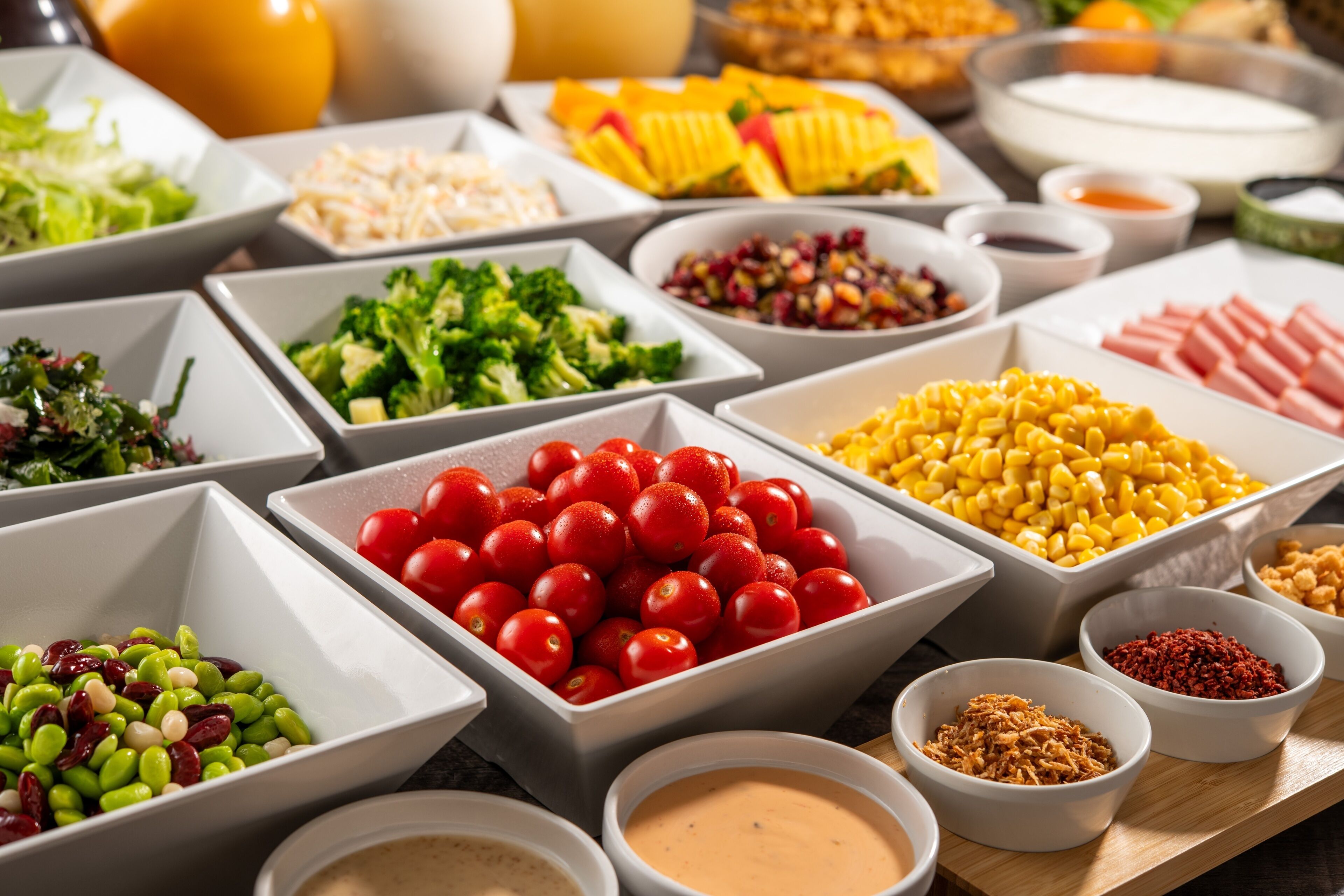 daily buffet breakfast (jpy 1600 per person)