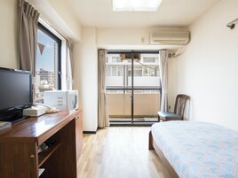 Desk, iron/ironing board, free WiFi, bed sheets