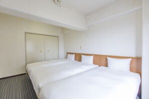 Standard Triple Room, Smoking With Kitchenette (Cleaning is Optional with Additional Cost) | Desk, iron/ironing board, free WiFi