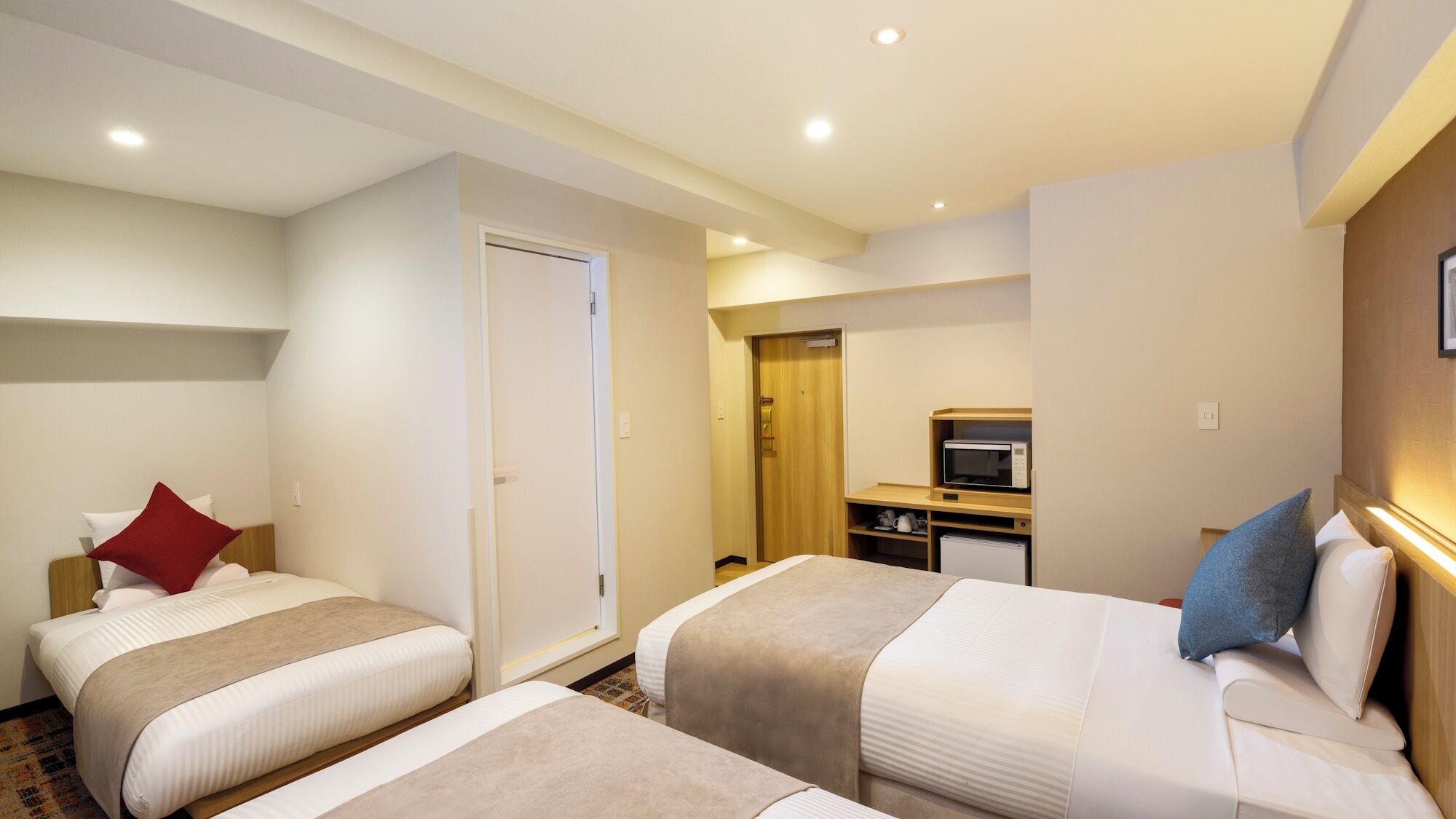 Superior Twin Room, Non Smoking (+1 Extra bed)