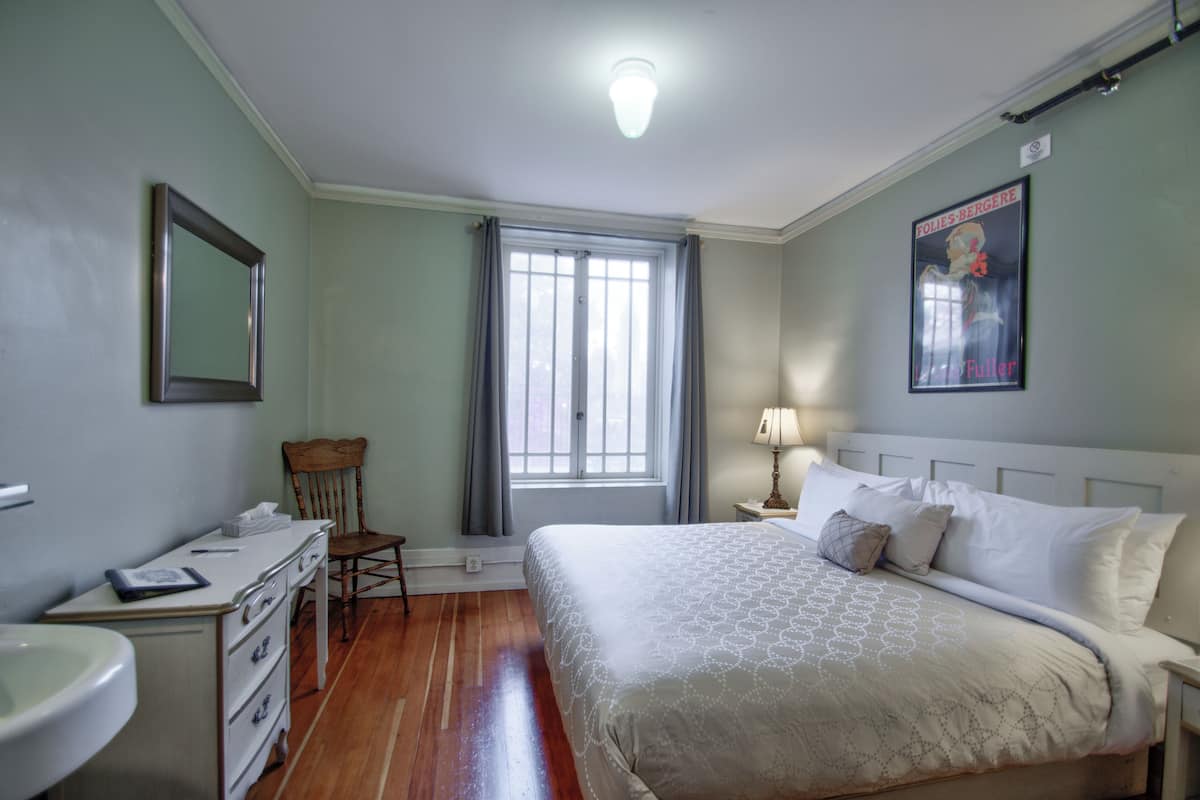 Suite, 1 King Bed with Sofa Bed (W/ Marble Shower) | Premium bedding, individually decorated, individually furnished