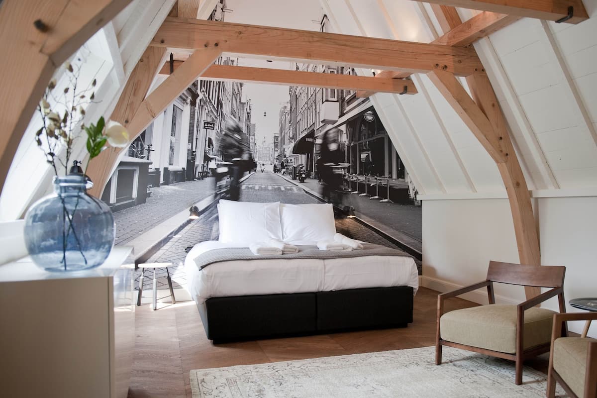 Suite, 1 Schlafzimmer (Wolvenstraat Suite) | Individuell dekoriert, individuell eingerichtet, kostenloses WLAN