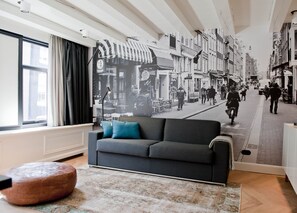 Suite, 1 chambre, terrasse | Salle de séjour