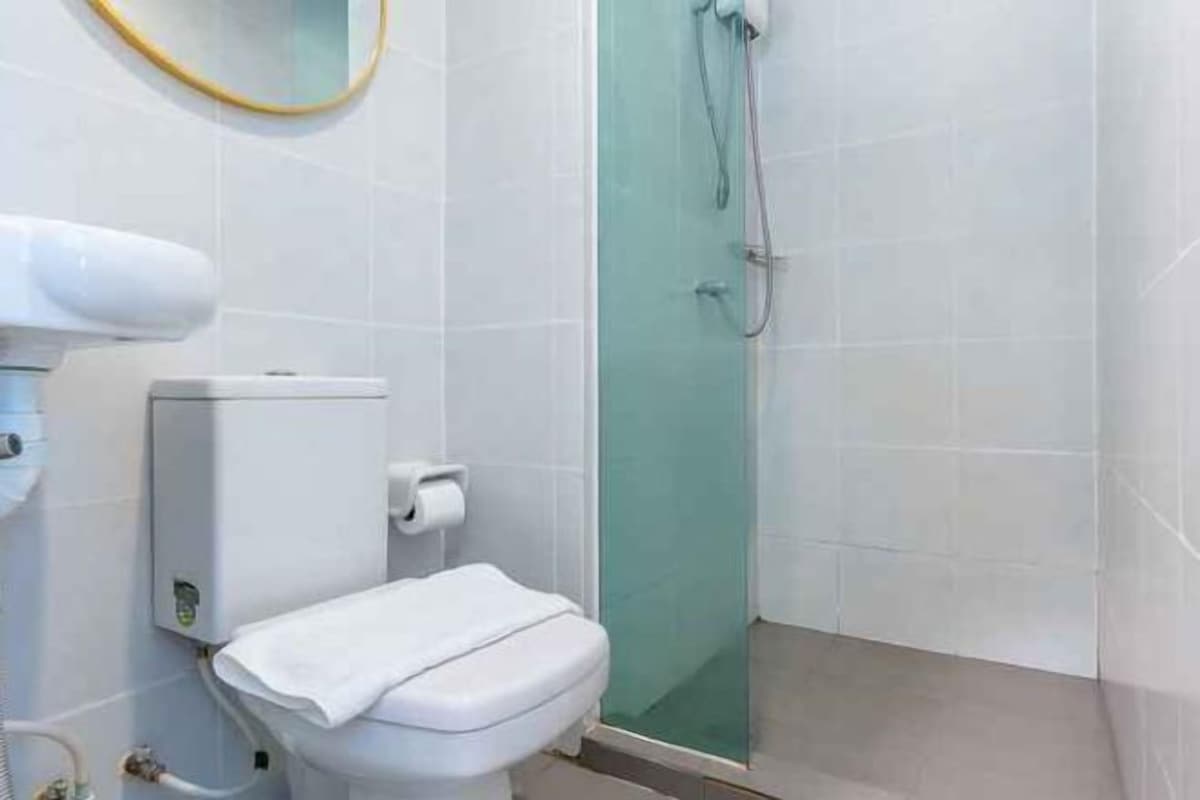 Bathroom | Shower, free toiletries, hair dryer, towels