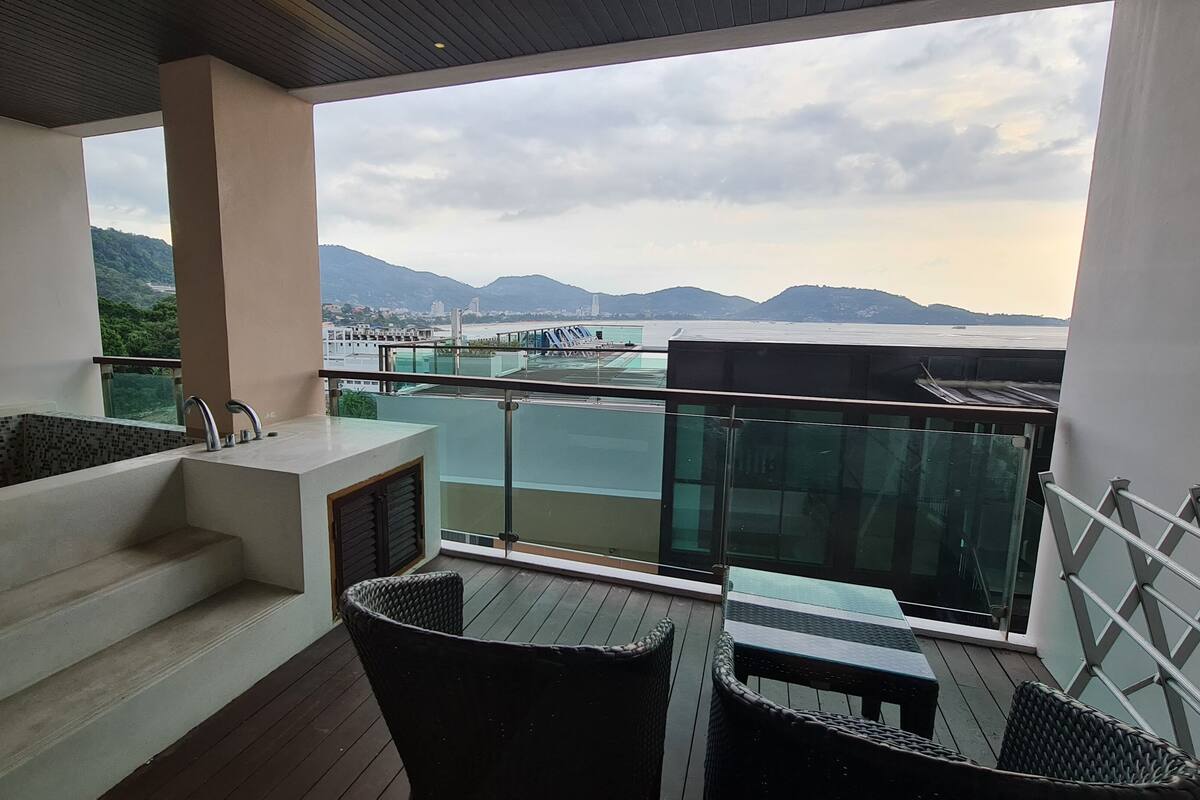 1 Bedroom Apartment with Sea View and Plunge Pool | Terrace/patio