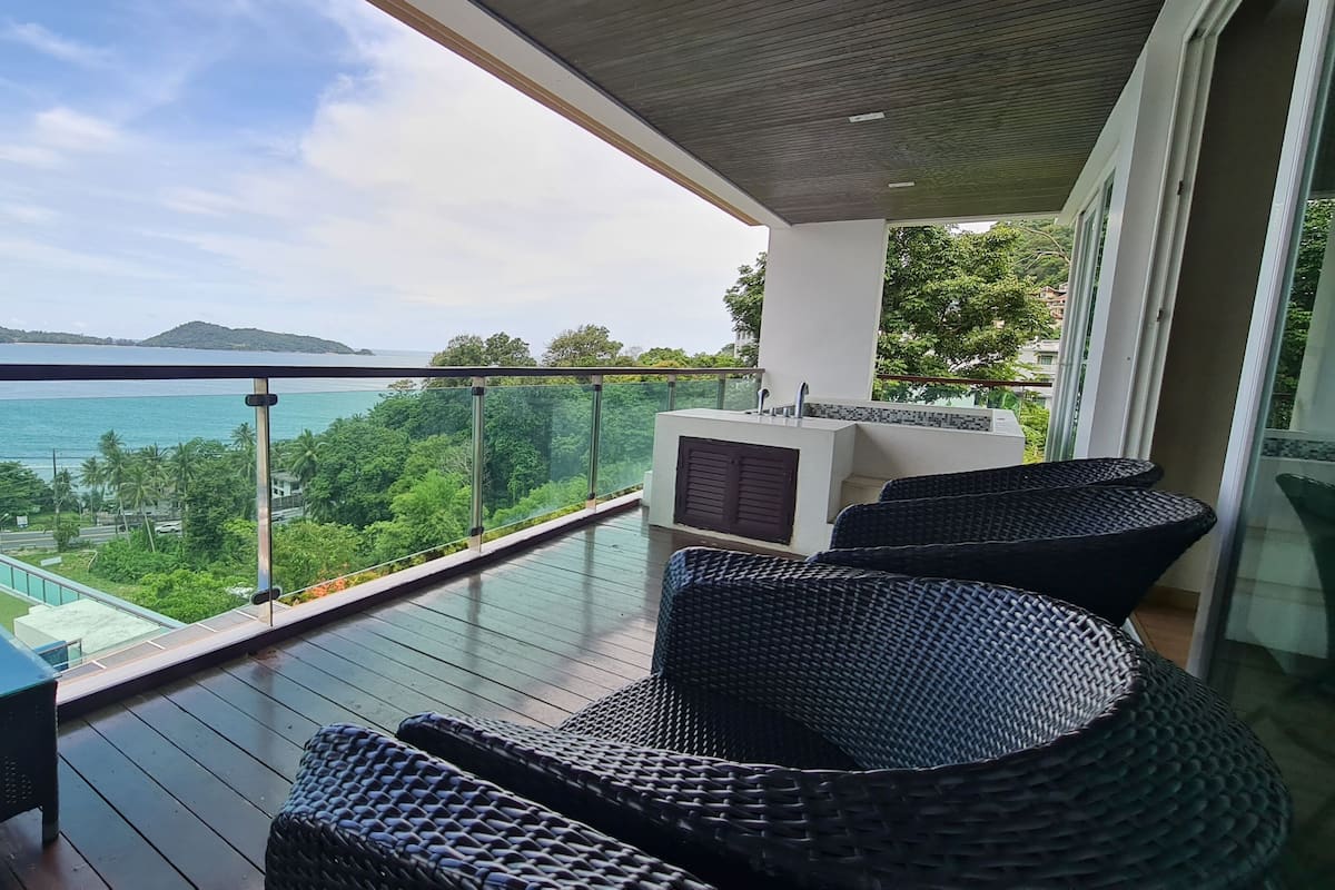 3 Bedroom Apartment with Sea View and Plunge Pool | Terrace/patio
