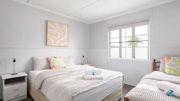 Casa família, 3 quartos | Wi-Fi de cortesia, roupa de cama