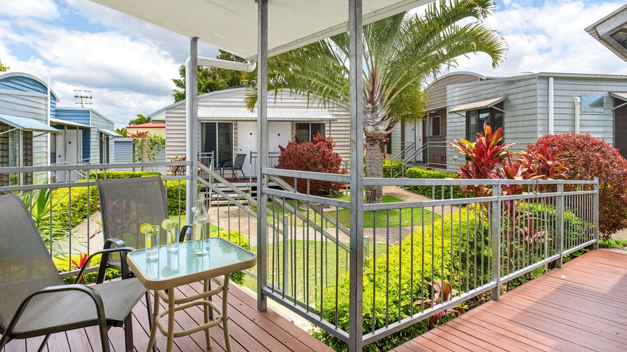 Tin Can Bay's Sleepy Lagoon Motel