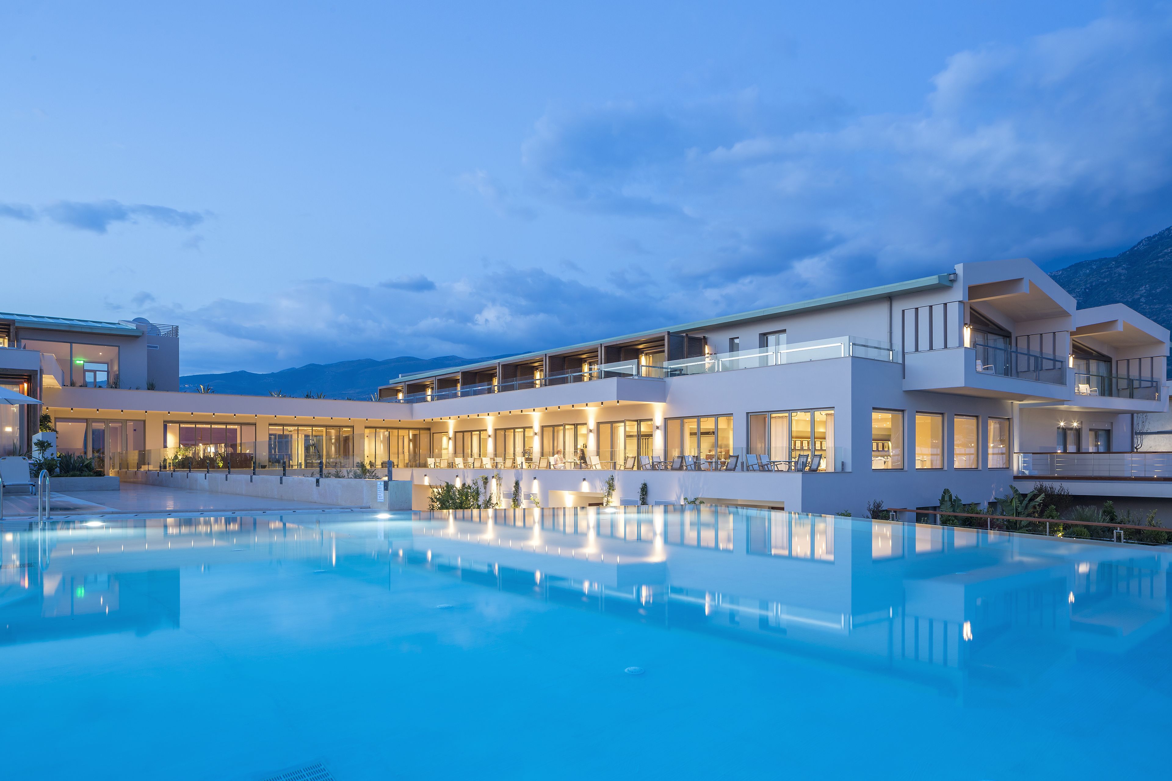 Fachada del alojamiento - Noche