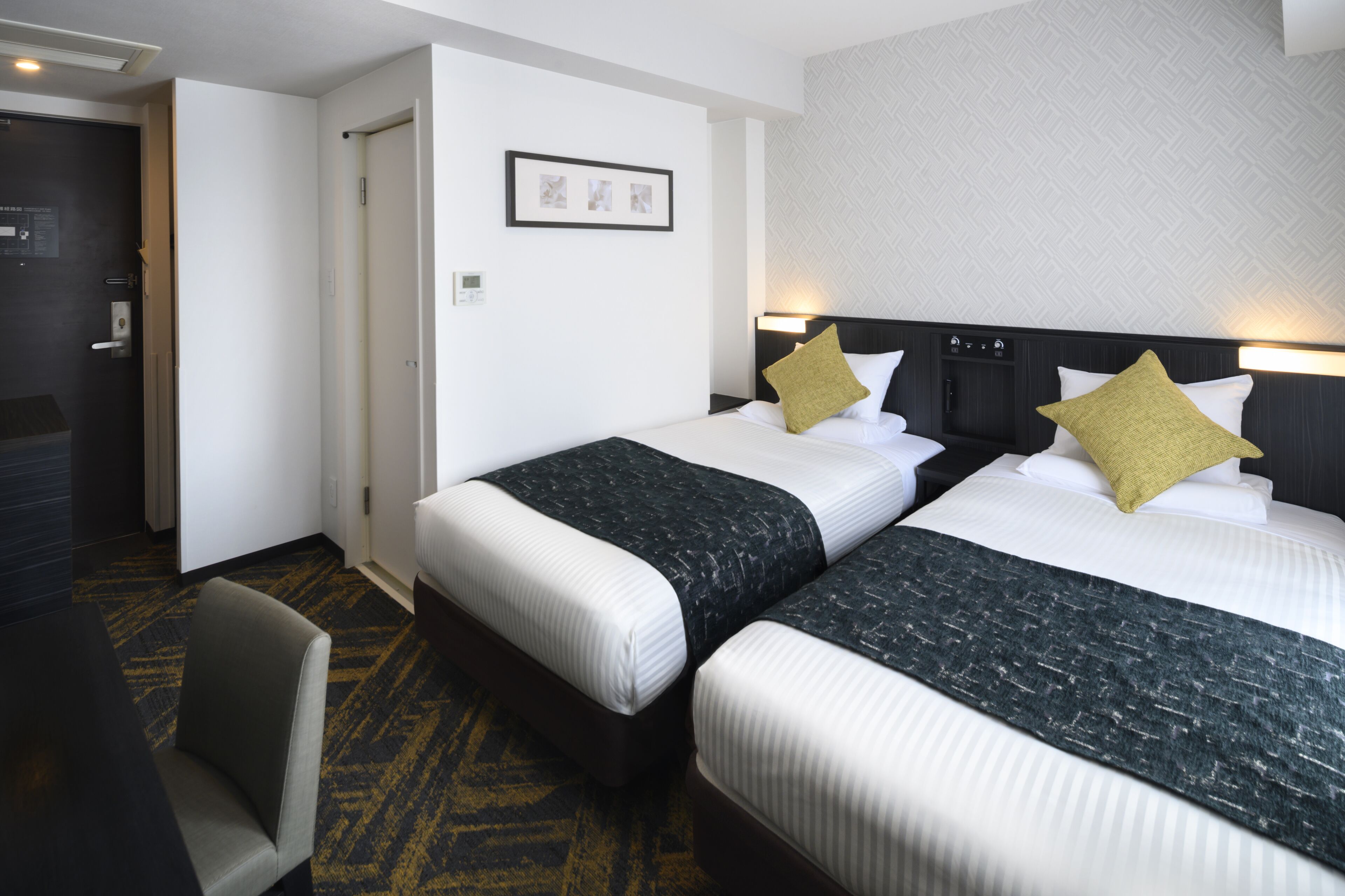 in-room safe, desk, free wifi, bed sheets