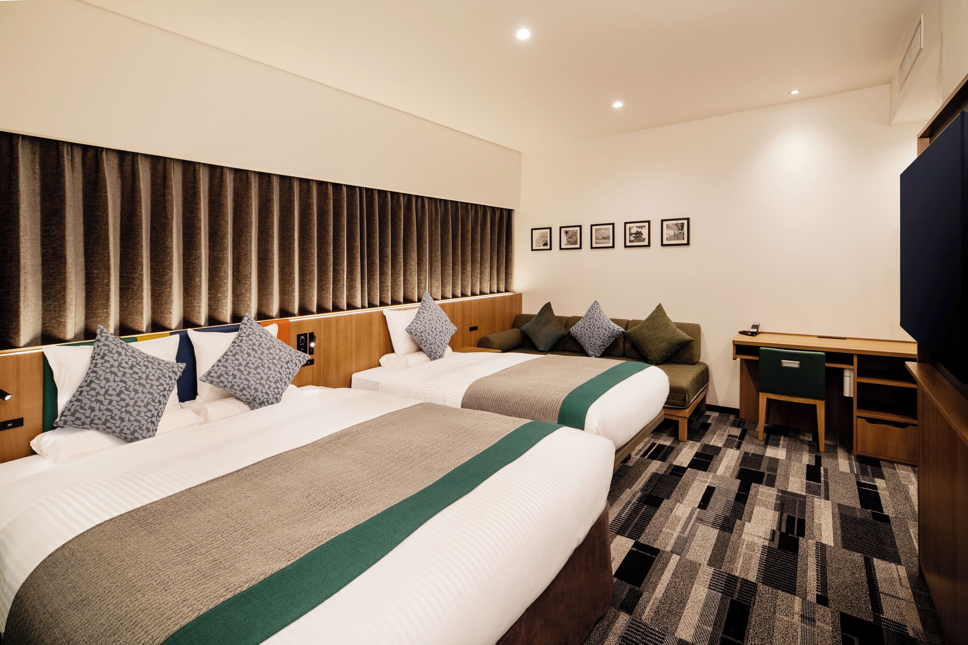 In-room safe, desk, free WiFi, bed sheets