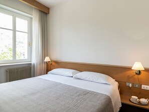 Habitación clásica doble | Caja fuerte y wifi gratis