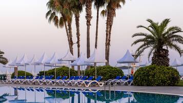 Indoor pool, 3 outdoor pools, pool umbrellas, sun loungers