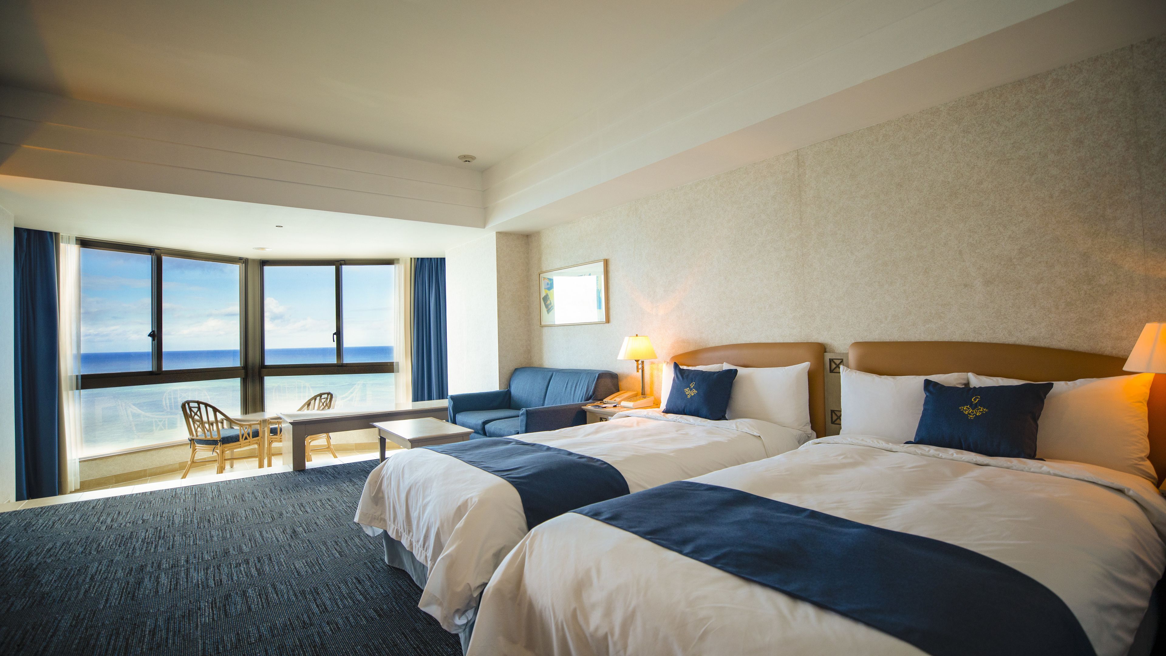 スタンダードルームオーシャンビュー（タガタワー）禁煙 | セーフティボックス (室内)、デスク、遮光カーテン、アイロン / アイロン台