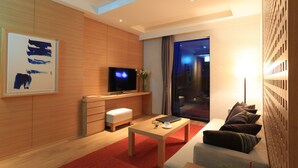 Suite (Spa ) | Area keluarga | TV LCD