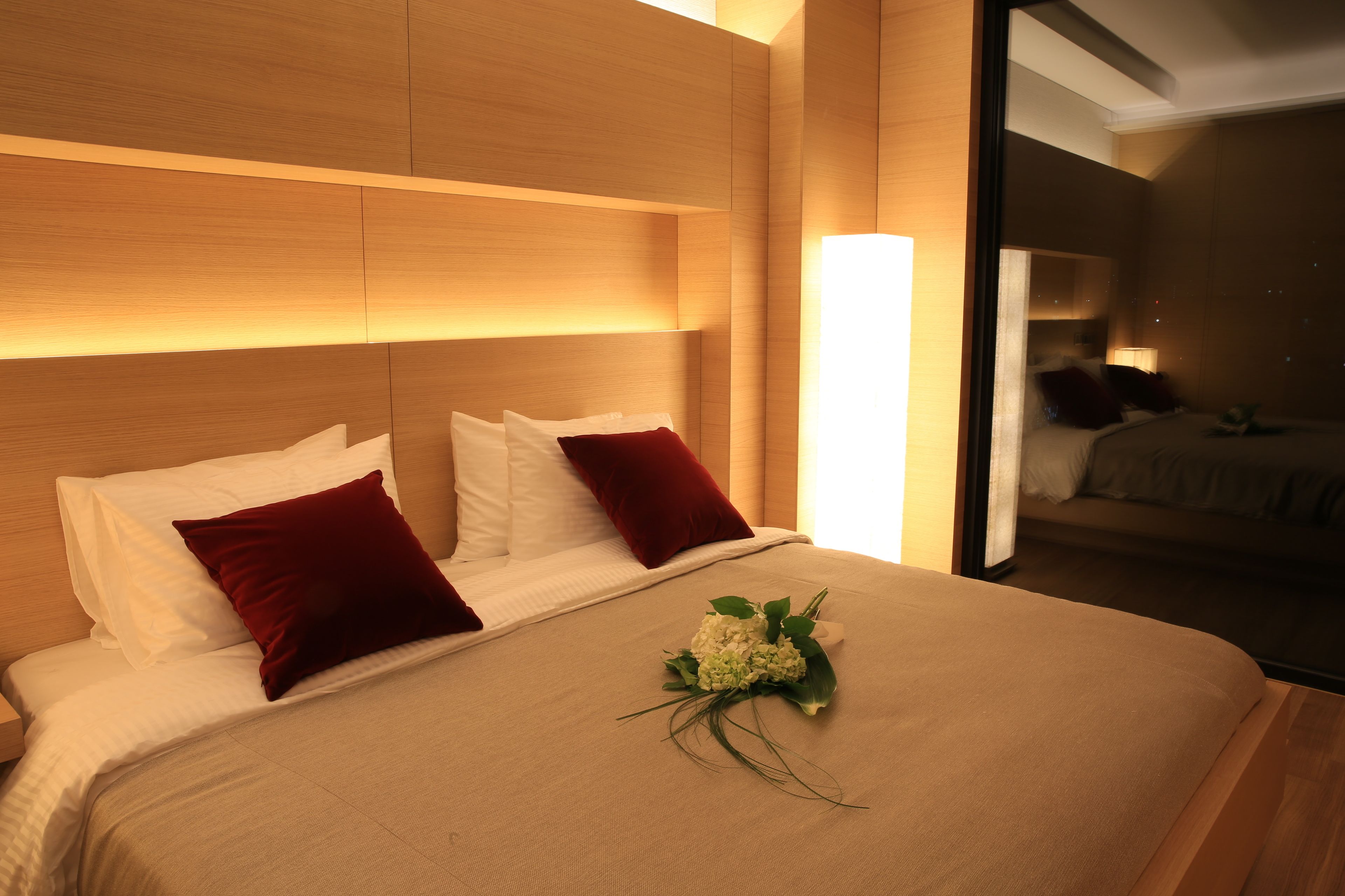 royal suite | 1 bedroom, minibar, desk, blackout curtains