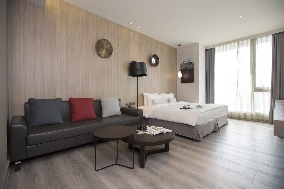 Double Suites Room | Soundproofing, free WiFi, bed sheets