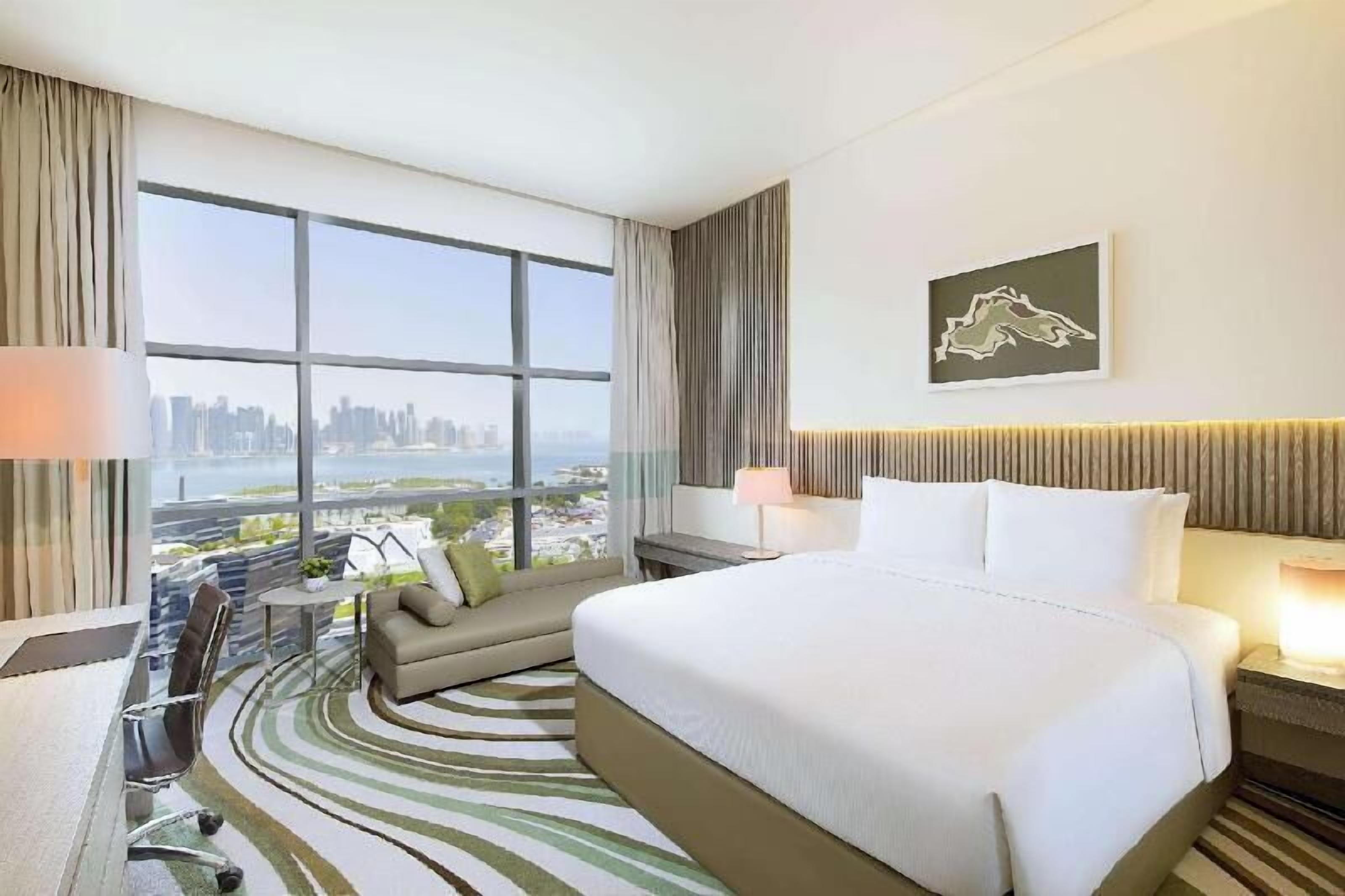 Premium bedding, minibar, in-room safe, desk