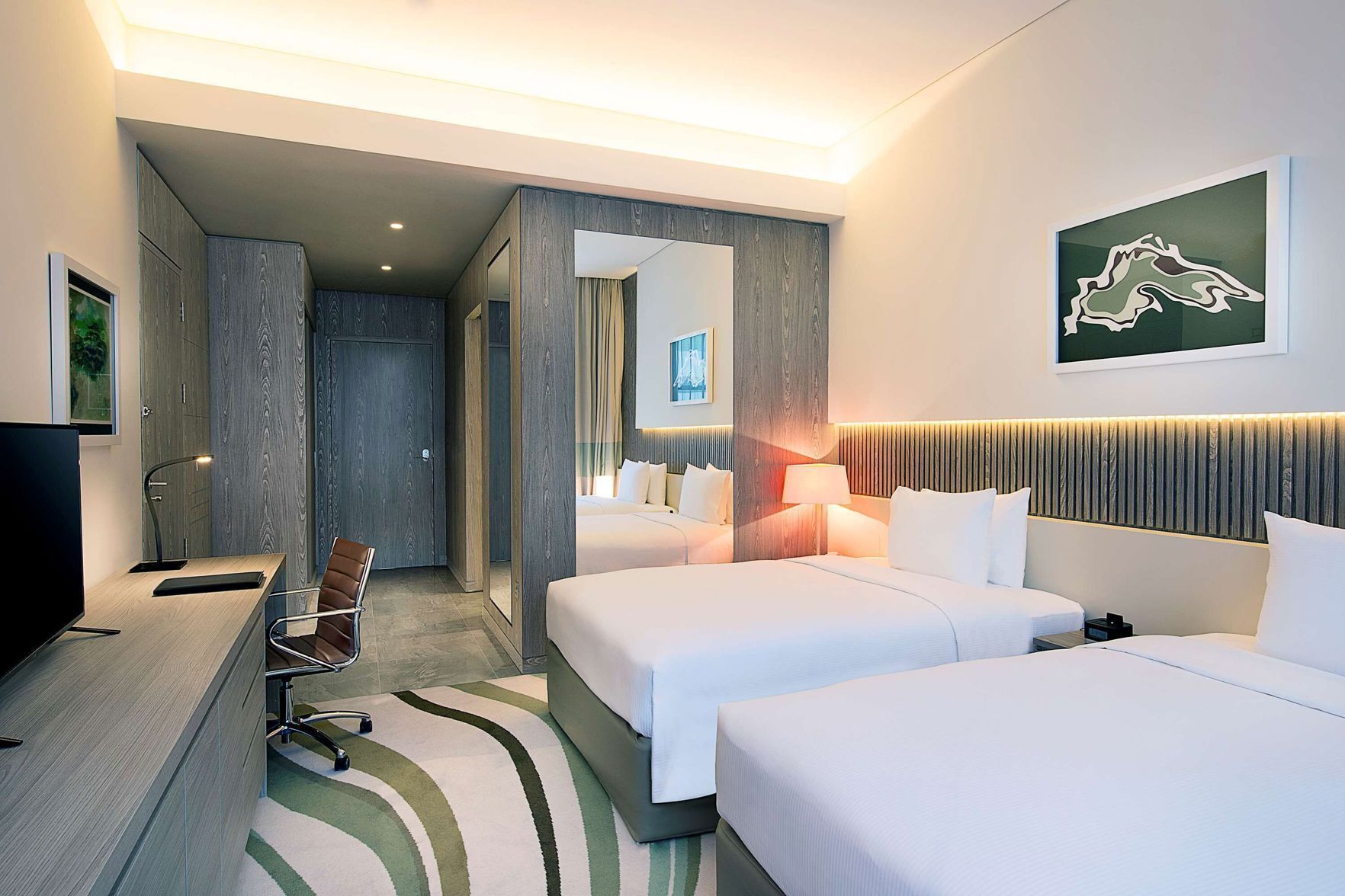 Premium bedding, minibar, in-room safe, desk