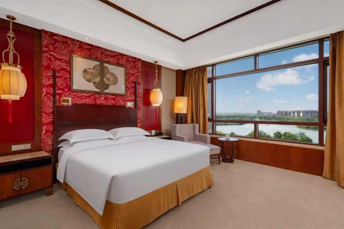 1 bedroom, premium bedding, down duvets, memory-foam beds