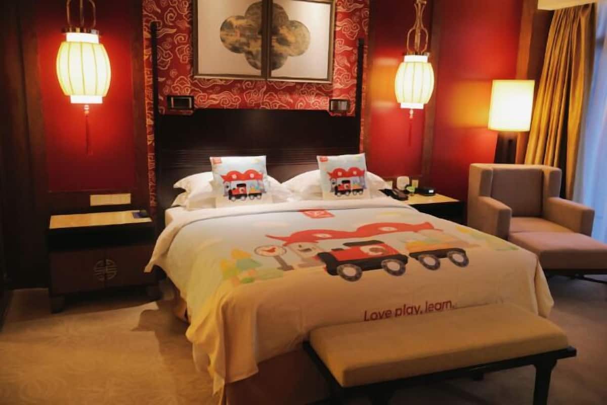 1 bedroom, premium bedding, down duvets, memory-foam beds