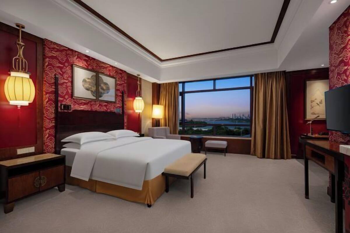1 Schlafzimmer, hochwertige Bettwaren, Daunenbettdecken
