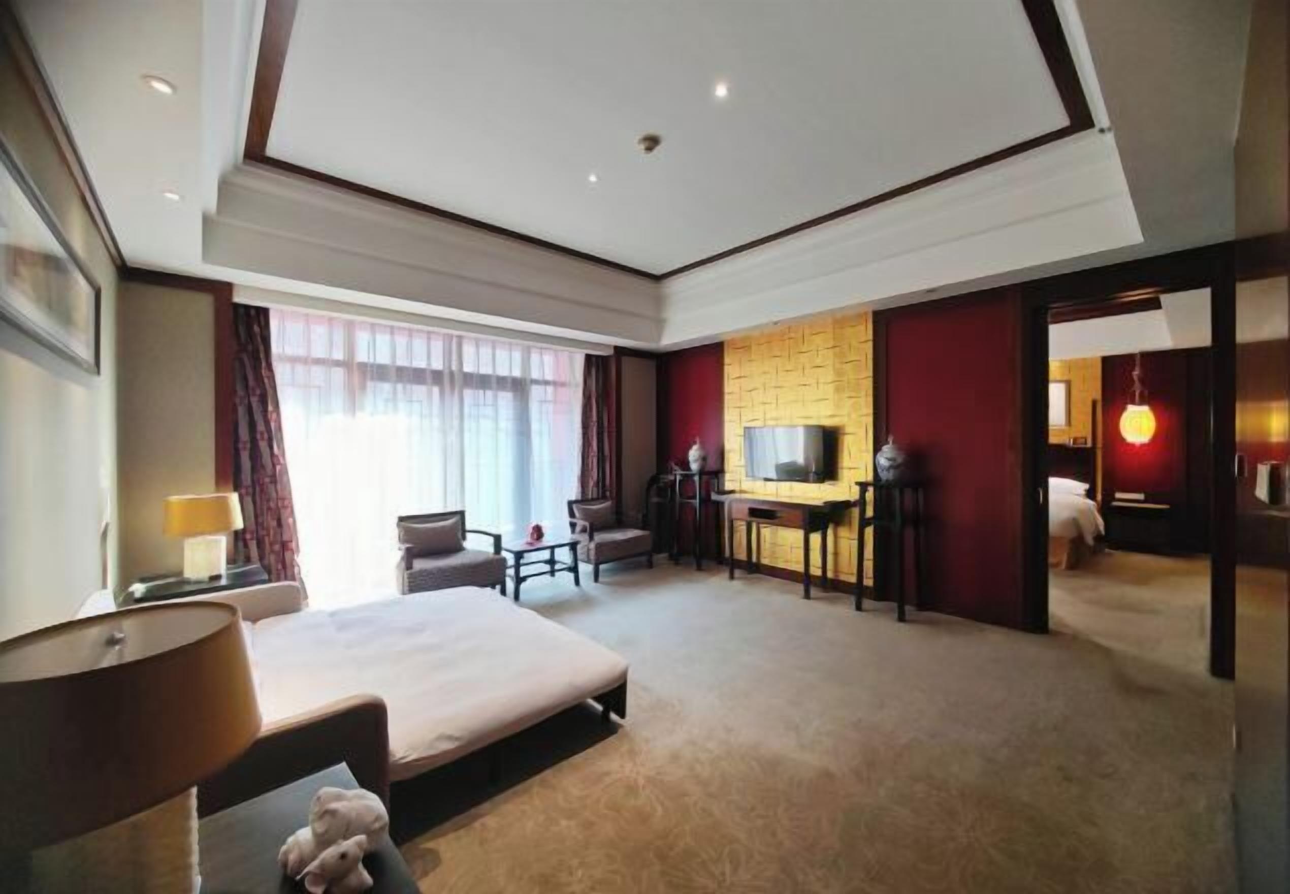 1 bedroom, premium bedding, down duvets, memory-foam beds