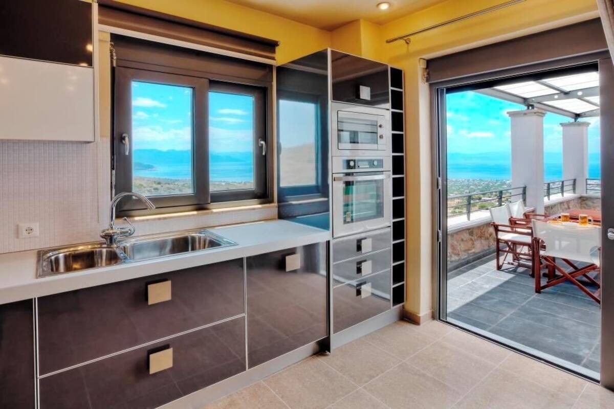 superior suite, sea view | private kitchen