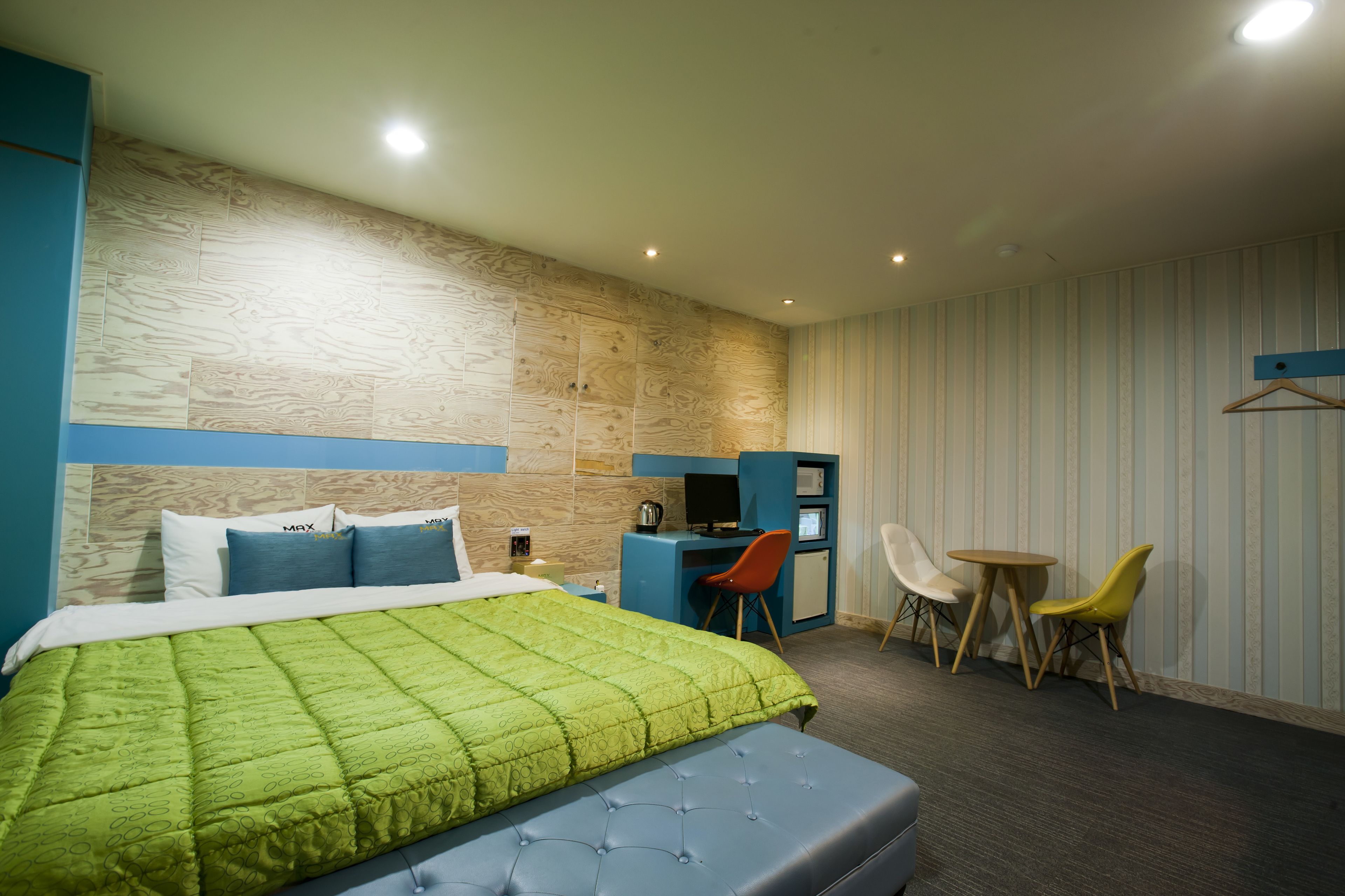 standard double room | desk, free wifi