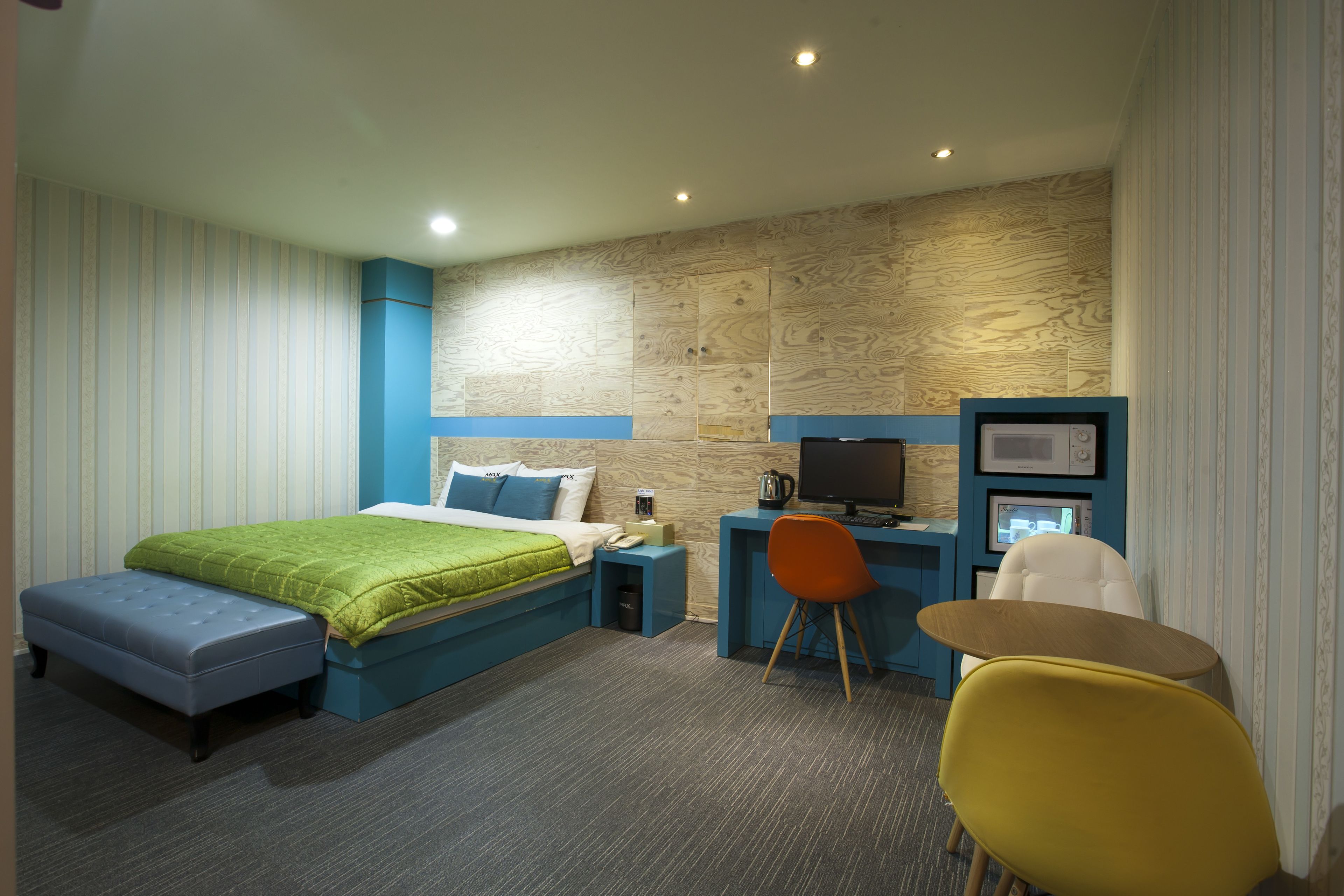 standard double room | desk, free wifi