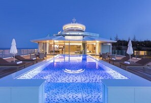 Suite Supérieure (Pool Villa, No single traveler) | Terrasse/Patio