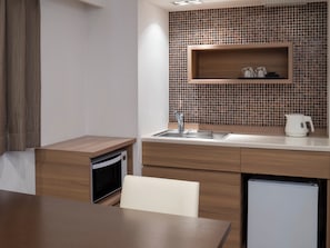 Phòng 2 giường đơn Deluxe, không hút thuốc, không có dịch vụ dọn phòng (with Kitchen) | Bàn ủi/dụng cụ ủi quần áo, truy cập Internet không dây miễn phí 