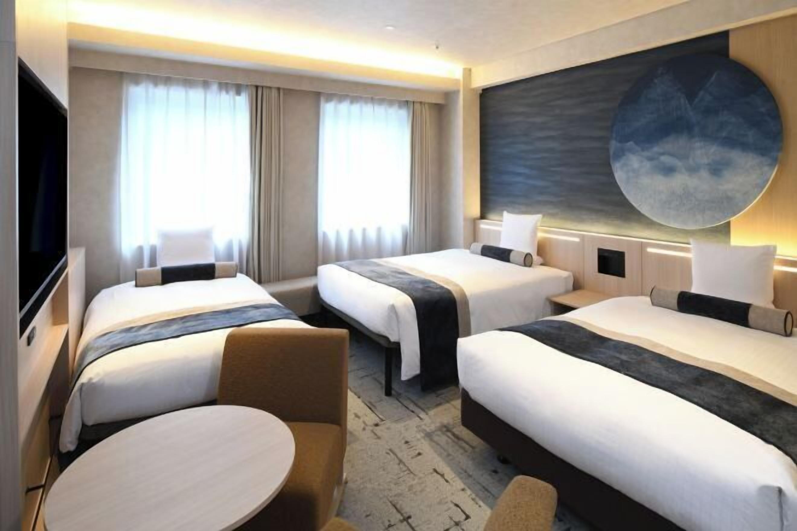 ตู้นิรภัยในห้องพัก, ผ้าม่านกันแสง, เตารีด/โต๊ะรีดผ้า, Wi-Fi ฟรี