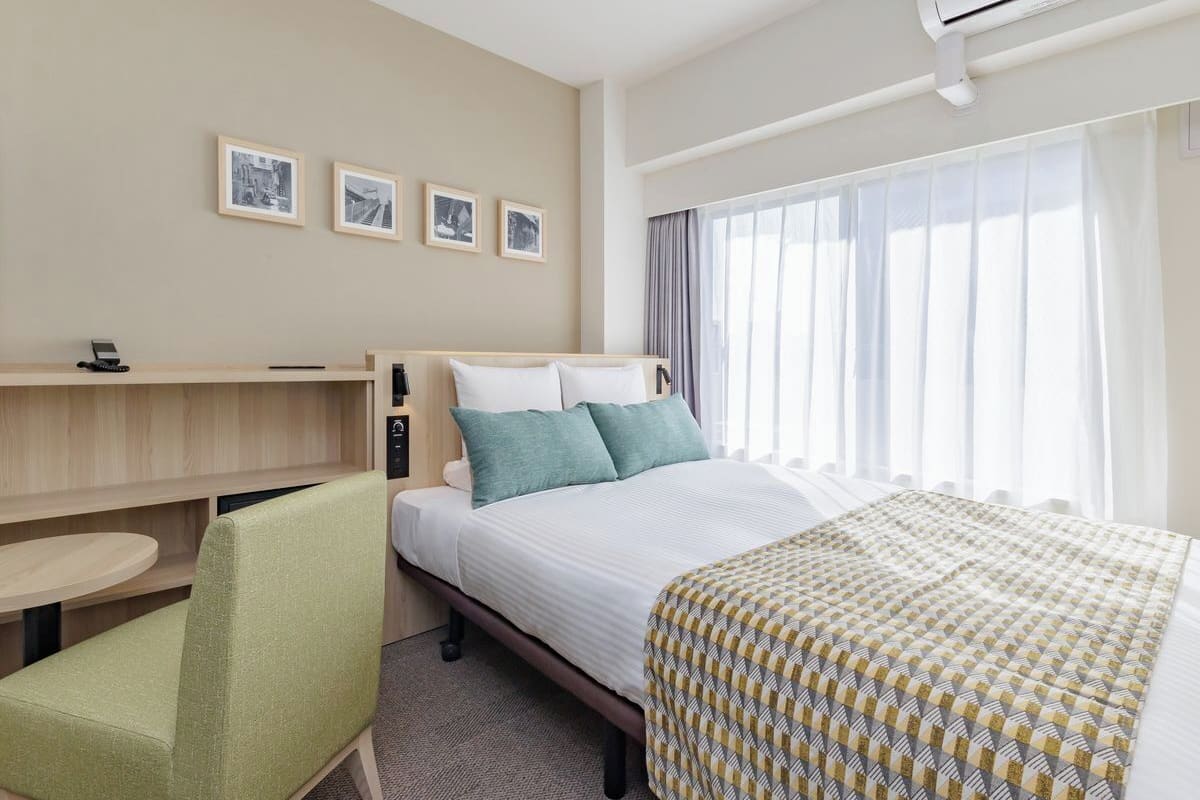 In-room safe, free WiFi, bed sheets