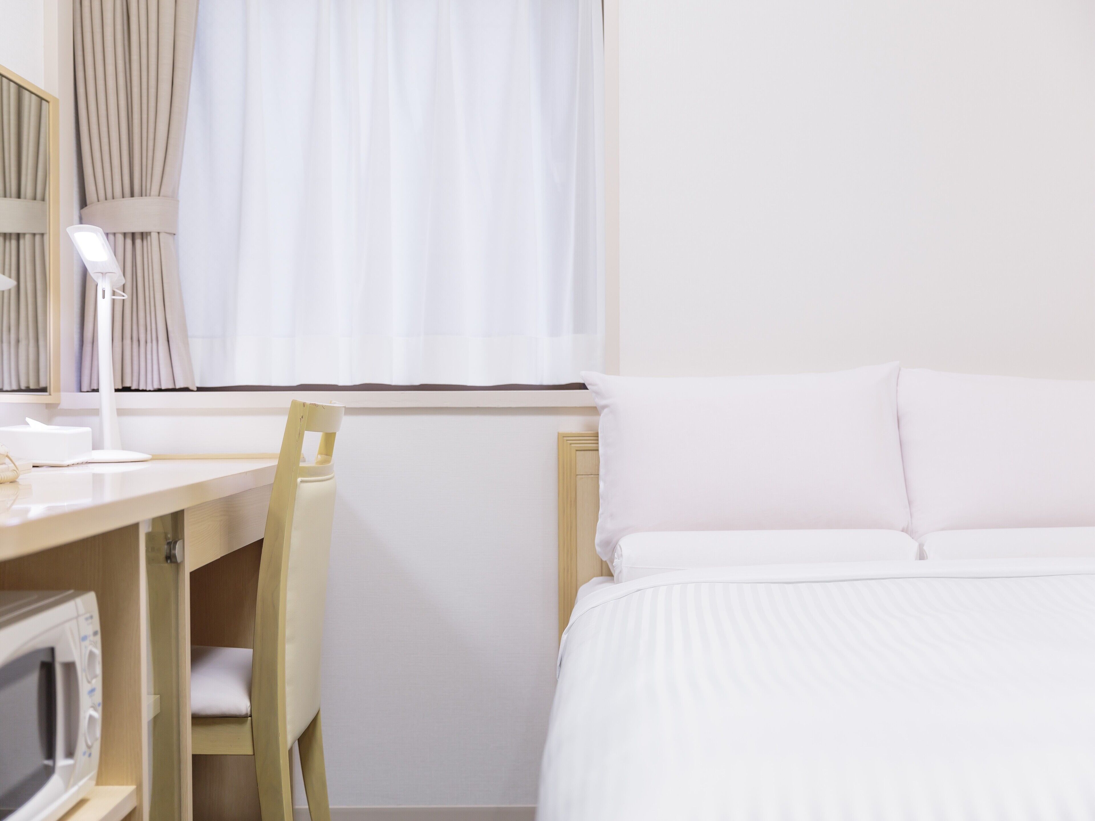 down duvets, desk, free wifi, bed sheets