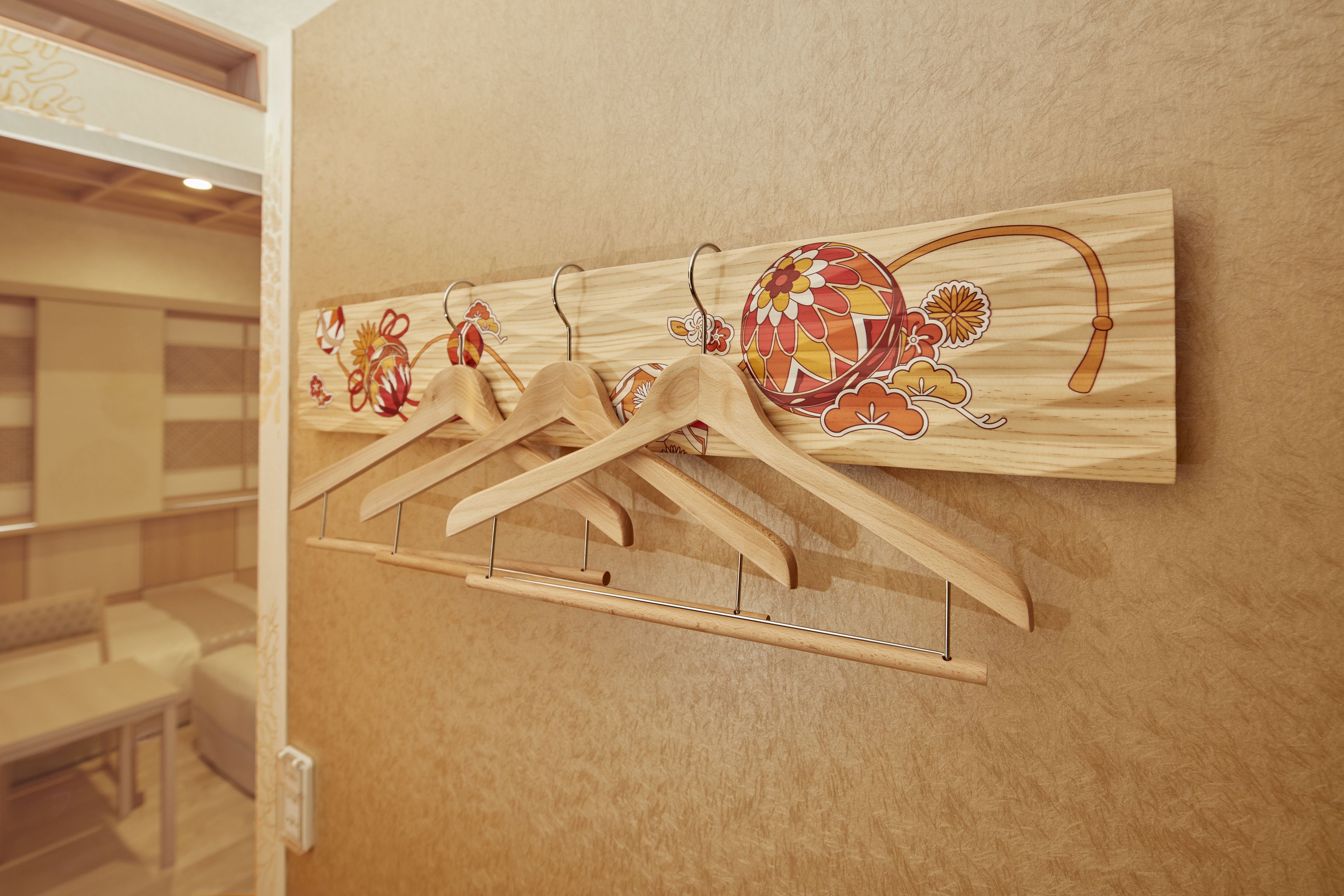 in-room safe, desk, free wifi, bed sheets