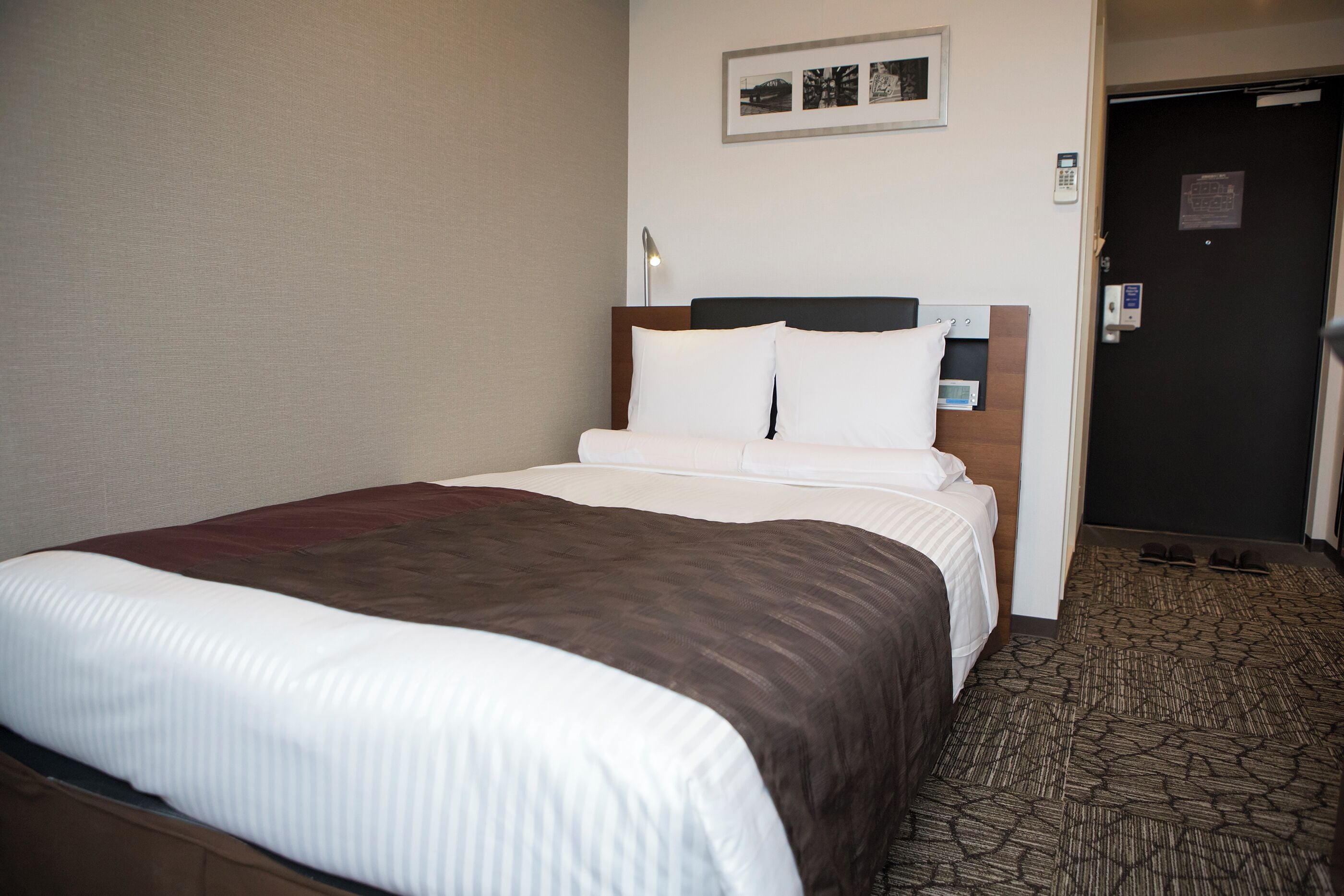 in-room safe, desk, free wifi, bed sheets