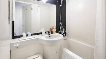 Ensemble douche/baignoire, articles de toilette gratuits, sĂšche-cheveux