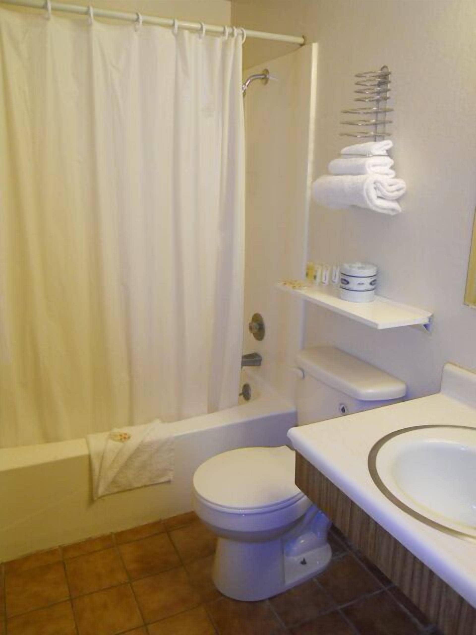 Photo - Victorian Inn