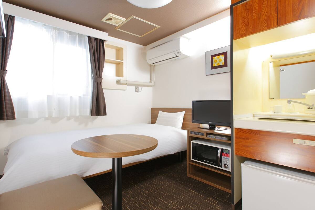 Iron/ironing board (on request), free WiFi, bed sheets