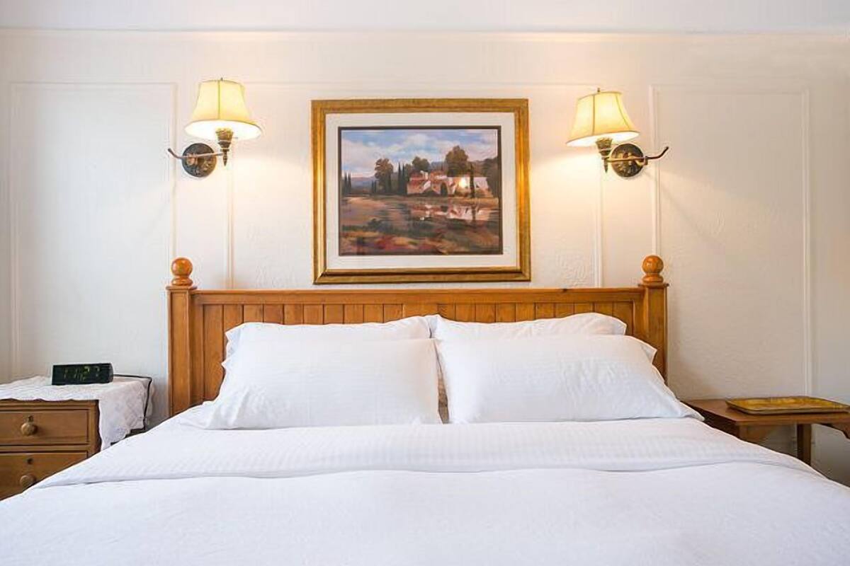 Superior Double Room | Premium bedding, iron/ironing board, rollaway beds (surcharge)