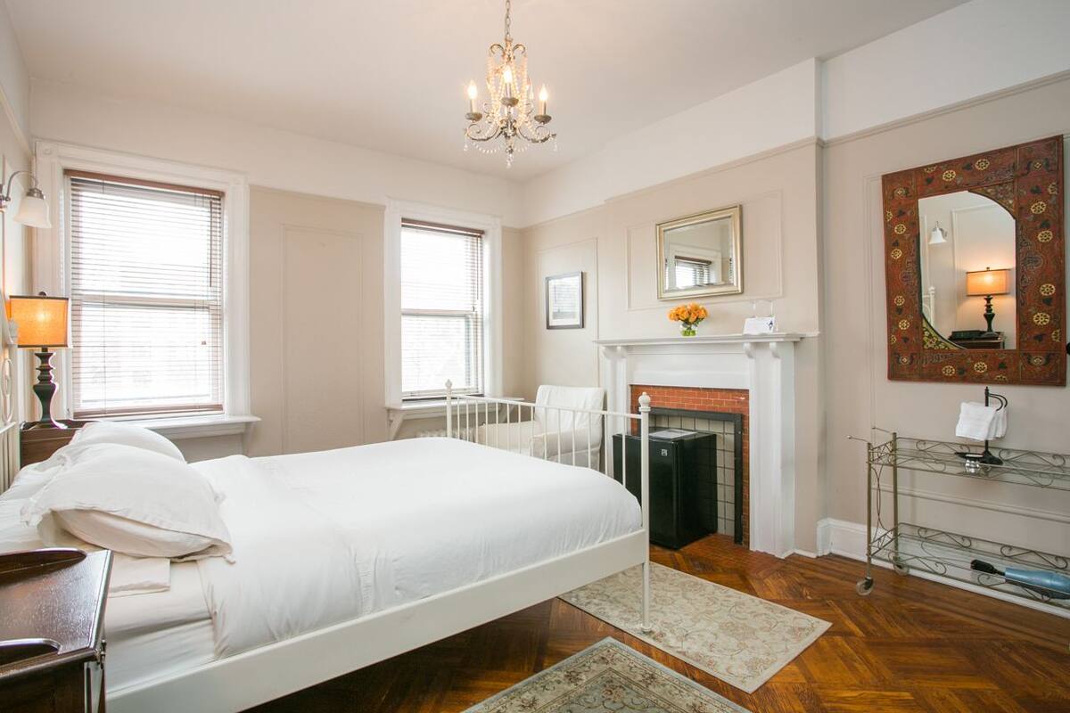 Classic Double Room | Premium bedding, iron/ironing board, rollaway beds (surcharge)