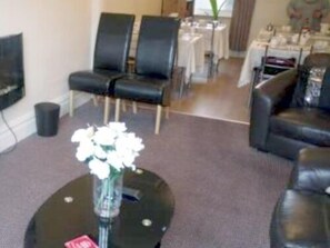 Lounge - Hazelgrove Guest House (Blackpool)